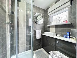 Photo 18- click for photo gallery